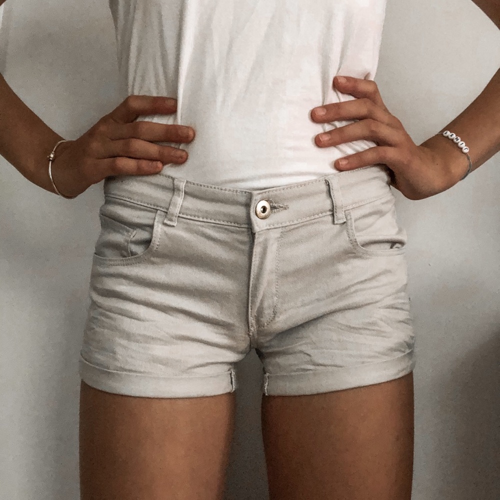 H&M Beige Tight Denim Khaki Shorts